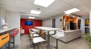 Hôtel Première Classe Fleury-Merogis - Image 2