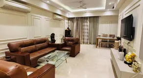 Luxurious 2-Bedroom Apartment with Shared Pool in Gurugram - Image 4