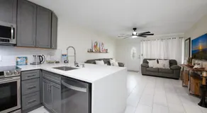 Sunny - Pool - Close to Beach - Fishing - Boat Ramp - Image 3