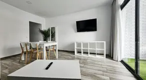 Apartamentos Ciudad Jardín - Image 5