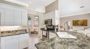 Lux Family 3 BR With Pool Villa Walk To Beach and Mercato - Image 4