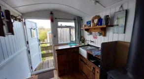 Meadowbeck Holiday Cottages - Image 2