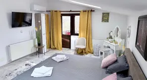 Casa Cernica - Image 2