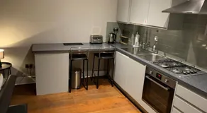 Margate Luxury 2 bedroom Apartment - Image 5