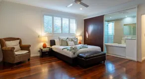 Malibu Beach House - Image 2