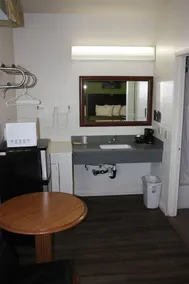 Express Inn - Image 3