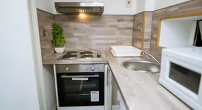 Manchester City-Centre Apartment with Dedicated Workspace, Sleeps 4 - Image 2