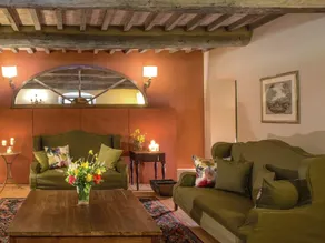 Ritzy Villa on a Wine Estate in Arezzo with Pool - Image 5