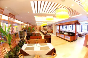Yeyuan Hotspring Holiday Hotel - Image 4
