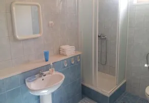 Apartment Šimi A1 Supetar, Island Brac - Image 2