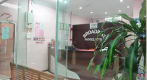 Broadway Budget Hotel - Image 3