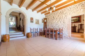 Casa vacacional con barbacoa, terraza y piscina | Vistas al jardín - Image 4