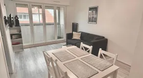 2 Bedrooms Seaside, Wifi & Linen, Equipped Kitchen - Image 2