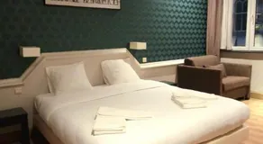 Hotel La Pomme d'Or - Image 2