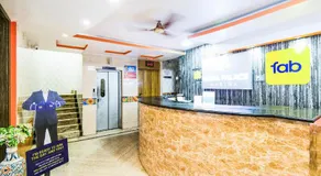 Royal Palace Marina - Image 3