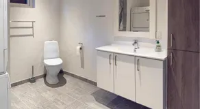 3 Bedroom Stunning Home In Farvang - Image 5