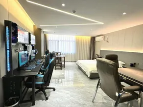 Demacia Esports Hotel (Jiahe Shopping Plaza Branch) - Image 2