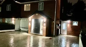 Cosy Studio Flat-Just Renovated-Free Street Parking & Independent Entrance - Image 5