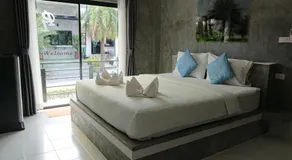 Lopburi Palm Resort - Image 2