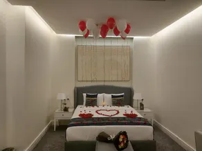 Benzrt Serviced Apartments - Image 2