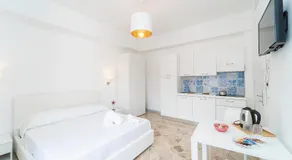 "Maiori" Cozy 3 Bedroom, 3 Bathroom House in the Heart of Maiori - Image 2