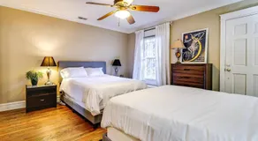 Historic and Unique Brownstone in Gold Coast - Downtown - 3 - Image 2