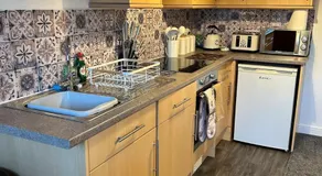 1 Bed cottage town centre free private parking cycle store Boroughbridge - Image 3