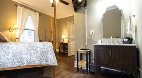 1898 Waverly Inn - Image 2