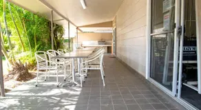 Tropical Hibiscus Caravan Park - Image 5