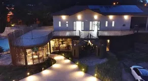 Stallage Hotel - Image 3