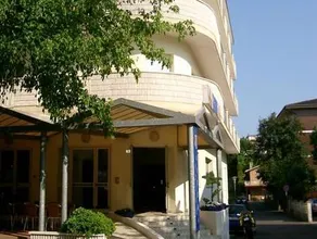 Hotel Aurora - Image 3