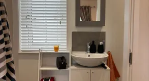 ADI Guest House Lurgan - Image 3