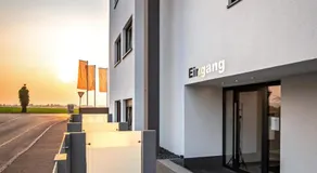 Hotel am Stadtrand - Image 4