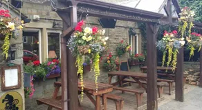 The Rose and Crown - Image 4