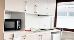 modern living studios Karlsbad - Image 4