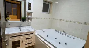 Spacious Suite - Image 4