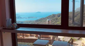 M Bar House - Image 4