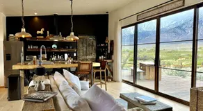 Luxury Design Rental with Breathtaking Mountain Views in Lone Pine, California - Image 3