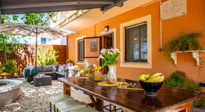 E-M Apartments with Private pool - Image 5