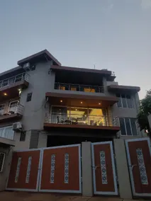 Misty Cliff Pachgani, Luxurious valley view rooms - Image 3