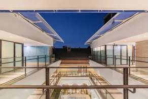 Liwaili Hotel Shanghai (International Tourist Resort) - Image 3