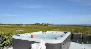 Miravino – breathtaking vineyard views - Image 4