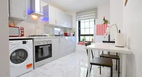 2 Bedroom Flat in Central London - Old St - Zone 1 - Image 2