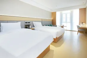 Ji Hotel Wuhan Optics Valley Biocity Tongji Hospit - Image 2