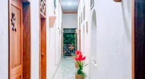 Two Story Unique Stay - Image 5