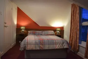 Swandown Hotel - Image 2