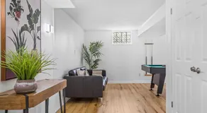 Modern and Spacious House Pittsburgh - Image 4