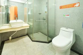 OYO Chenjiang Triumph Sky Hotel - Image 5