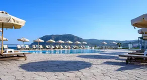 Royal Bay Suites - Image 3
