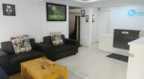 Cosy Room in Ranveer Studio - Image 3